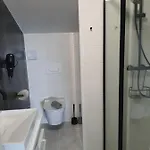 Krista Apartman *