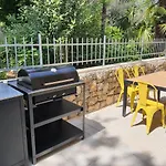 Krista Apartman *